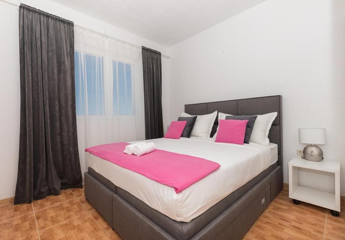 דרזניצה Apartments Ivi - 100 M From Pebble Beach מראה חיצוני תמונה