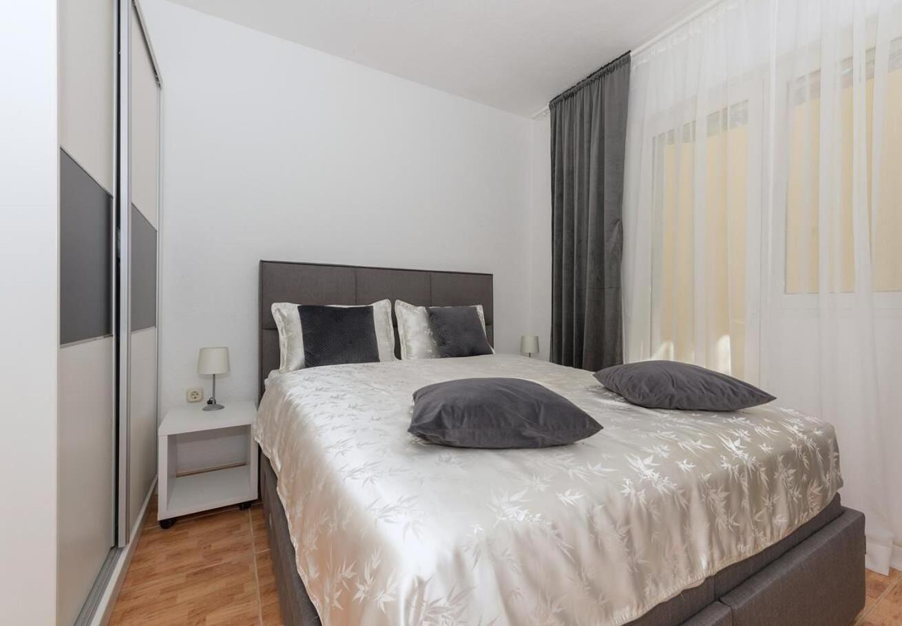 דרזניצה Apartments Ivi - 100 M From Pebble Beach מראה חיצוני תמונה